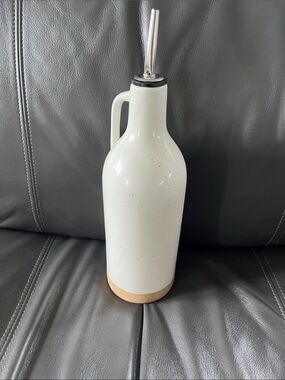 B.White Ceramic Oil Pourer Bottle with Cork Base